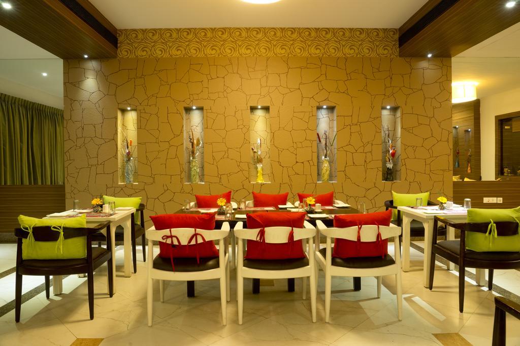 Poppys Hotel Madurai Extérieur photo