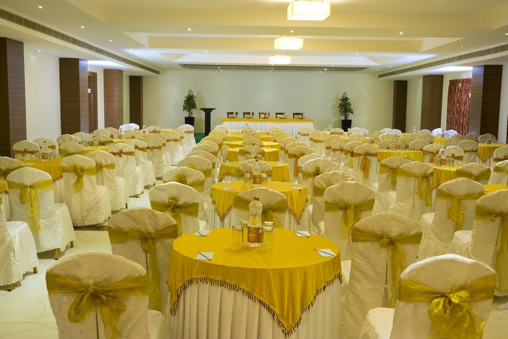 Poppys Hotel Madurai Extérieur photo