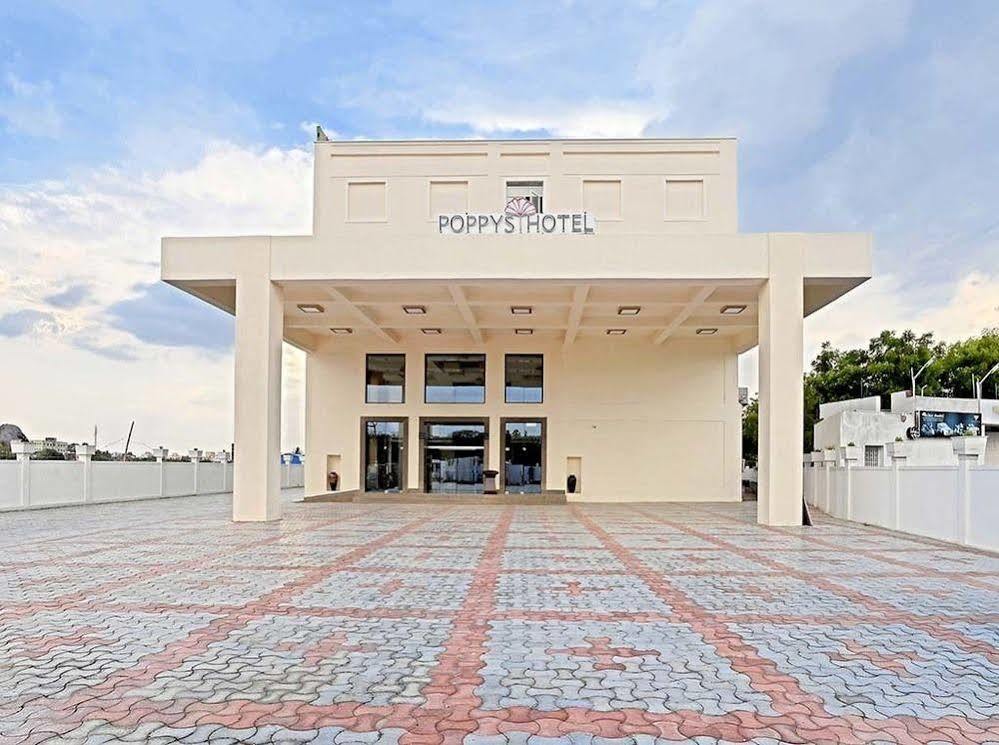 Poppys Hotel Madurai Extérieur photo